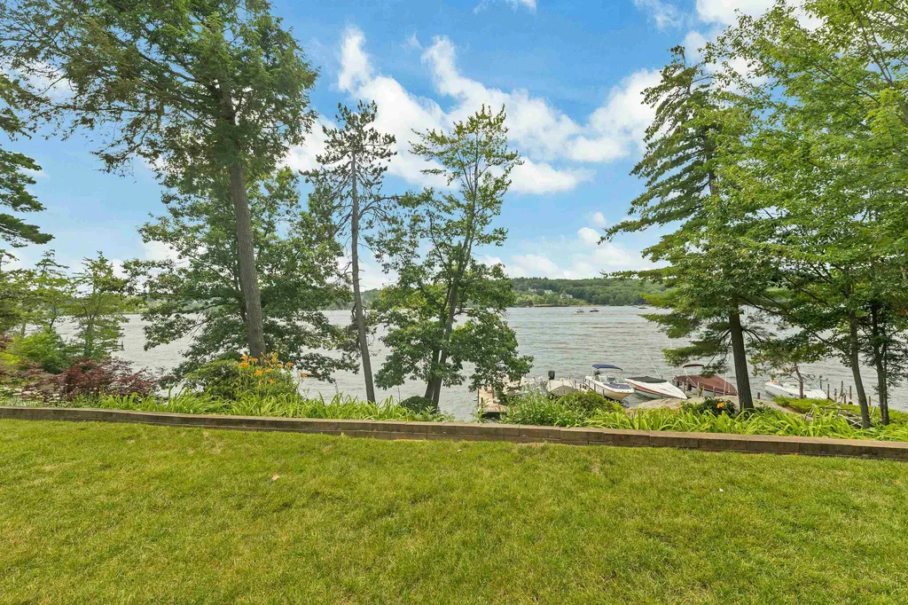 738 Weirs Boulevard Laconia NH 03246
