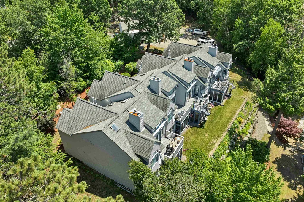 738 Weirs Boulevard Laconia NH 03246