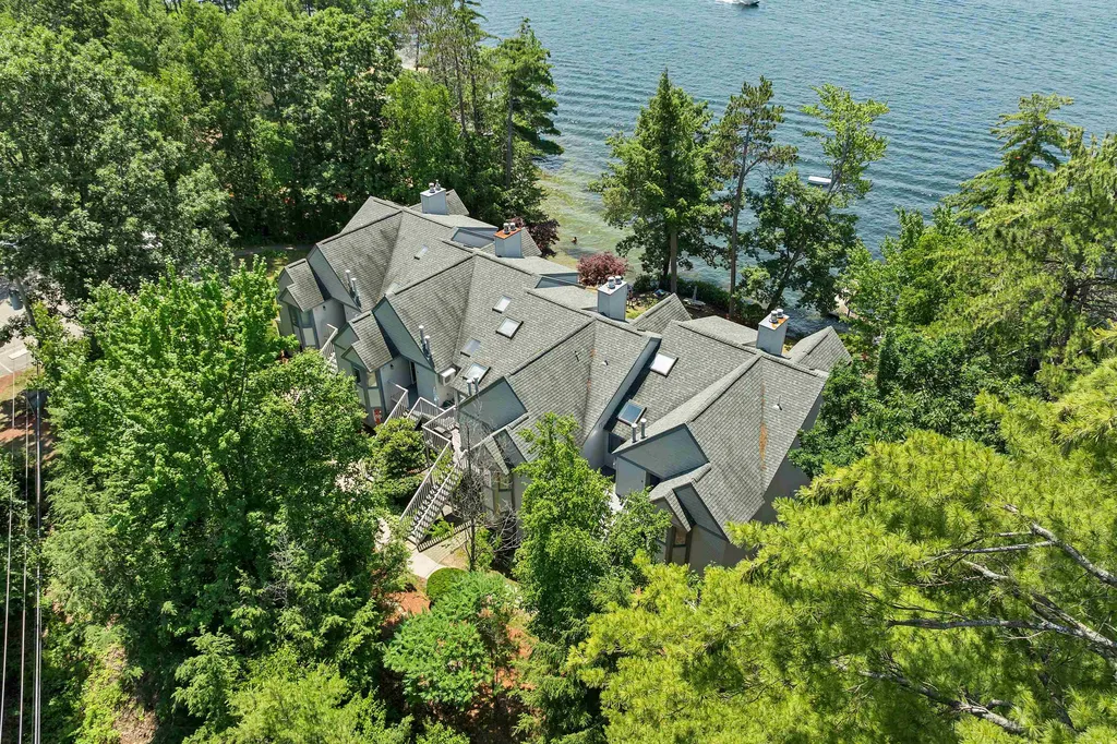 738 Weirs Boulevard Laconia NH 03246