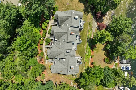 738 Weirs Boulevard Laconia NH 03246