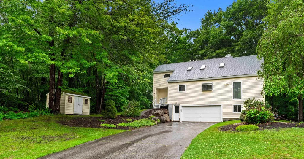 46 Harper Ridge Road Hampstead NH 03826