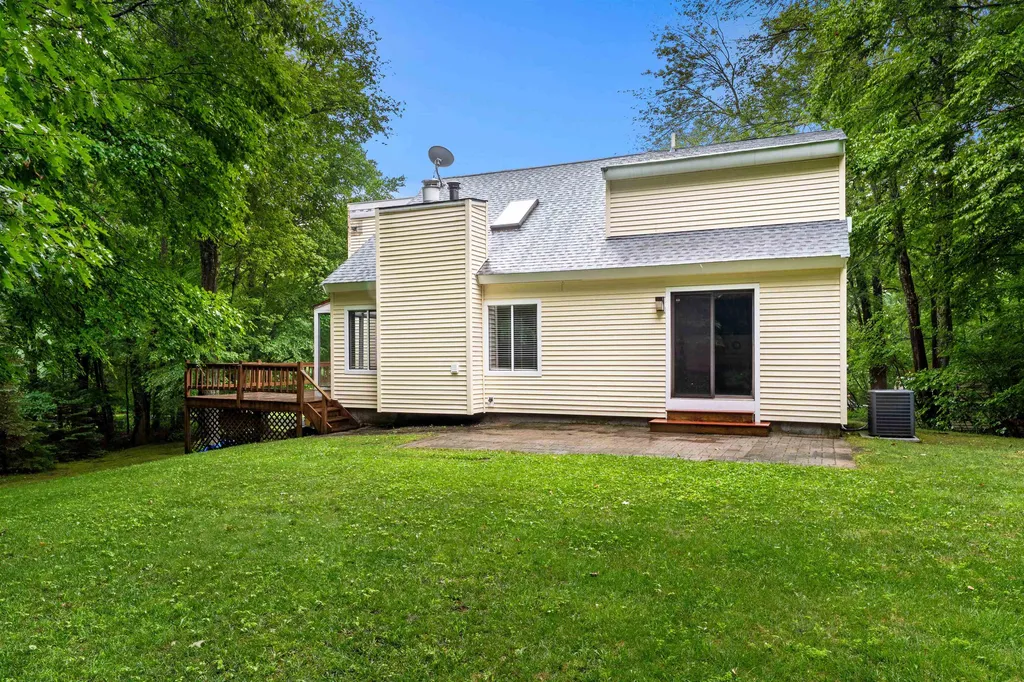 46 Harper Ridge Road Hampstead NH 03826