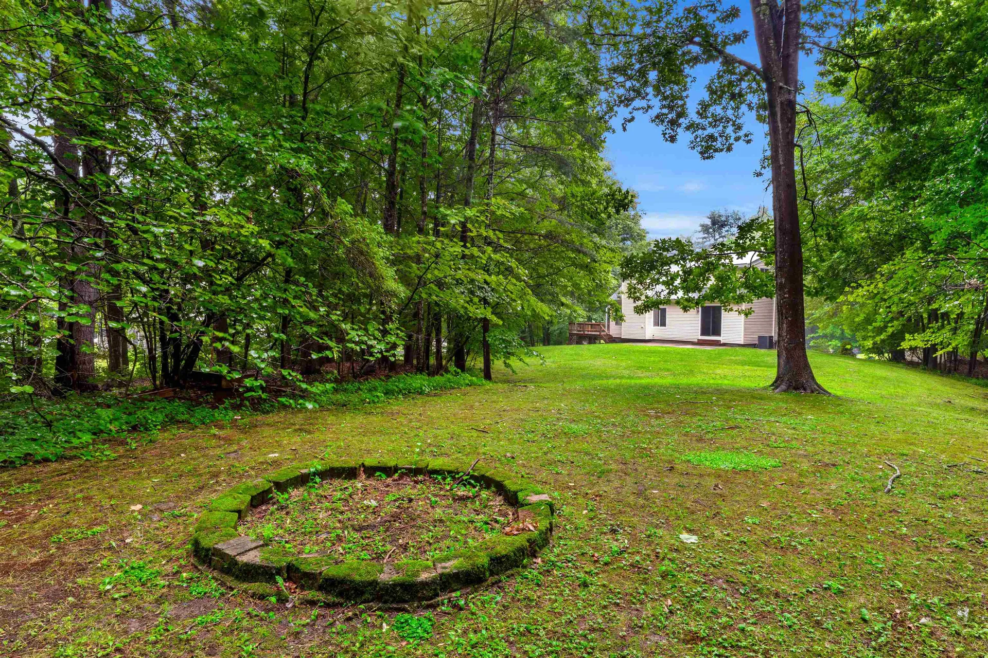 46 Harper Ridge Road Hampstead NH 03826
