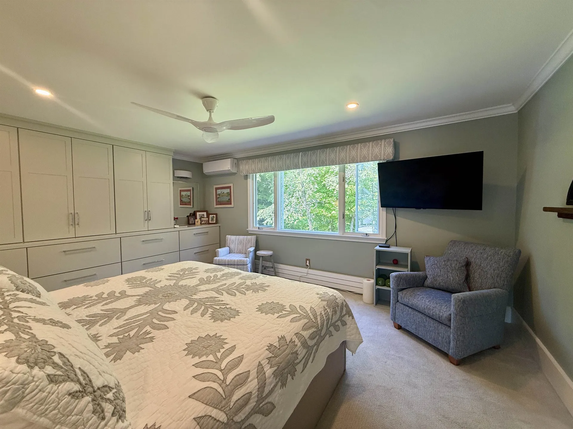 74 Hilltop Place New London NH 03257