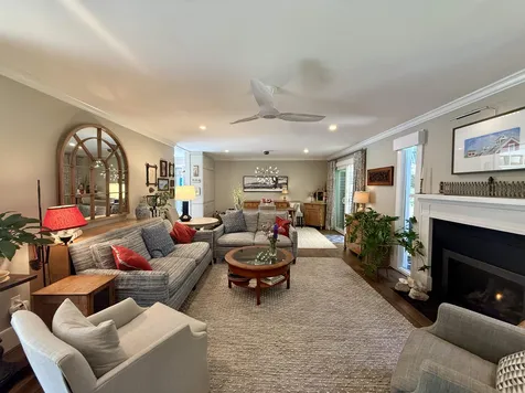 74 Hilltop Place New London NH 03257