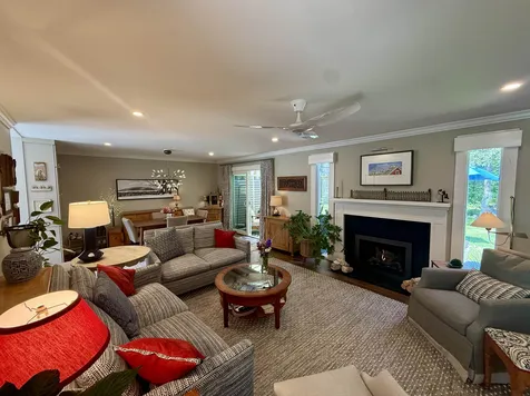74 Hilltop Place New London NH 03257