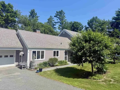 74 Hilltop Place New London NH 03257