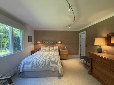 74 Hilltop Place New London NH 03257