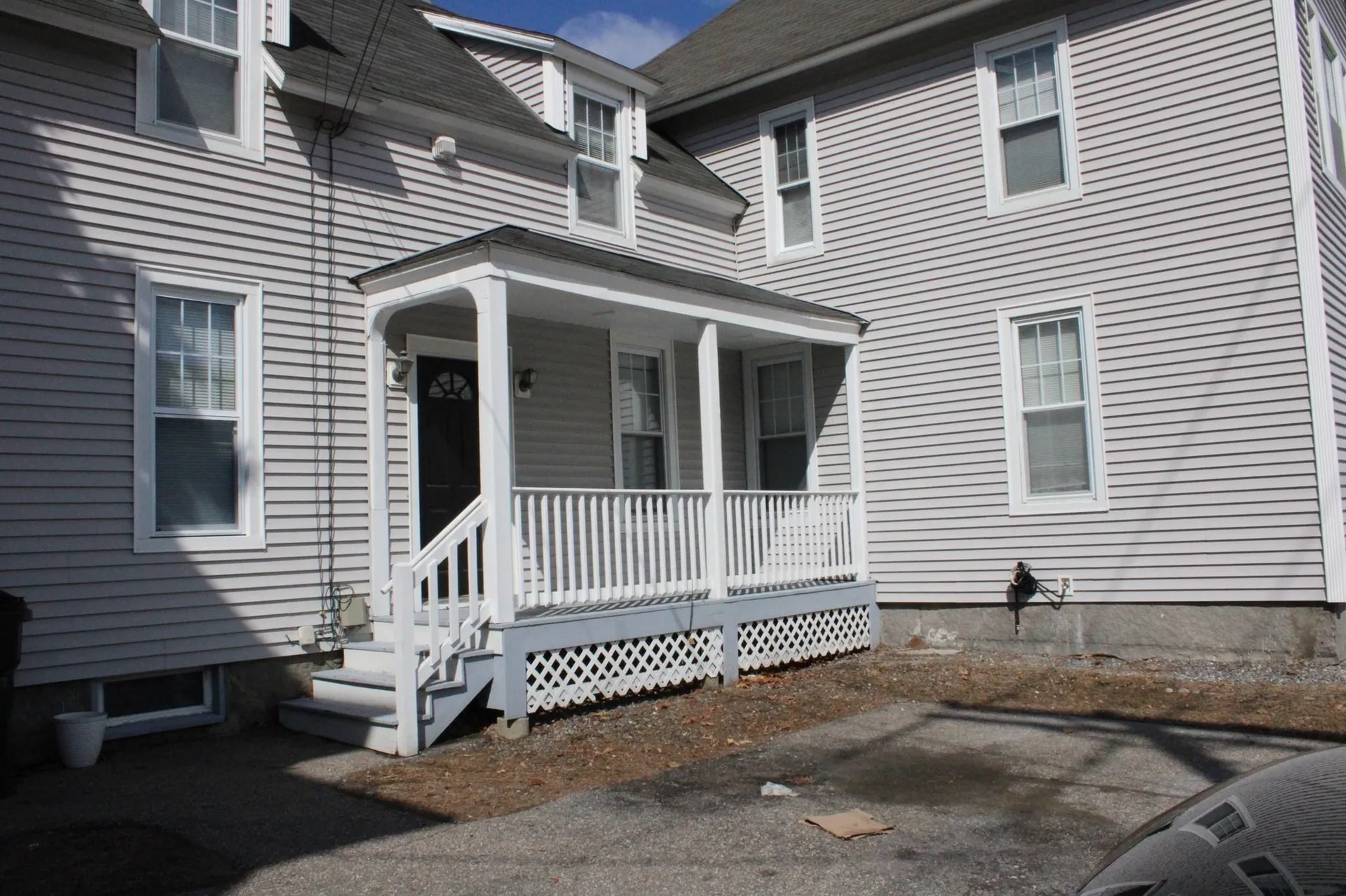 644 Pine Street Manchester NH 03104