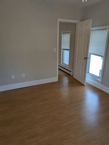 644 Pine Street Manchester NH 03104