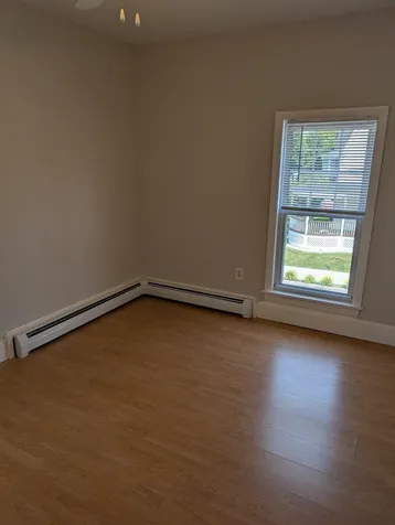 644 Pine Street Manchester NH 03104
