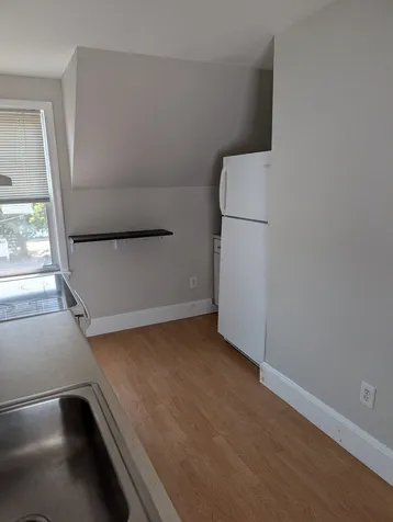 644 Pine Street Manchester NH 03104