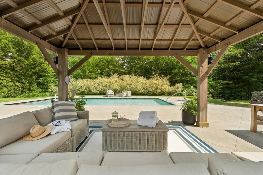 821 Little River Farm Road Stowe VT 05672