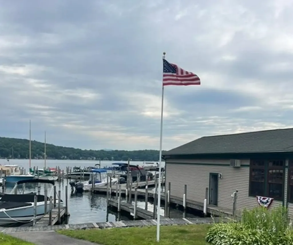 4 Bayshore Drive Meredith NH 03253