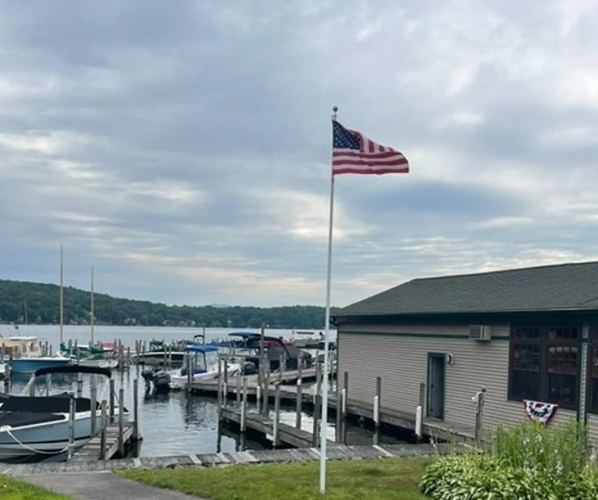 4 Bayshore Drive Meredith NH 03253
