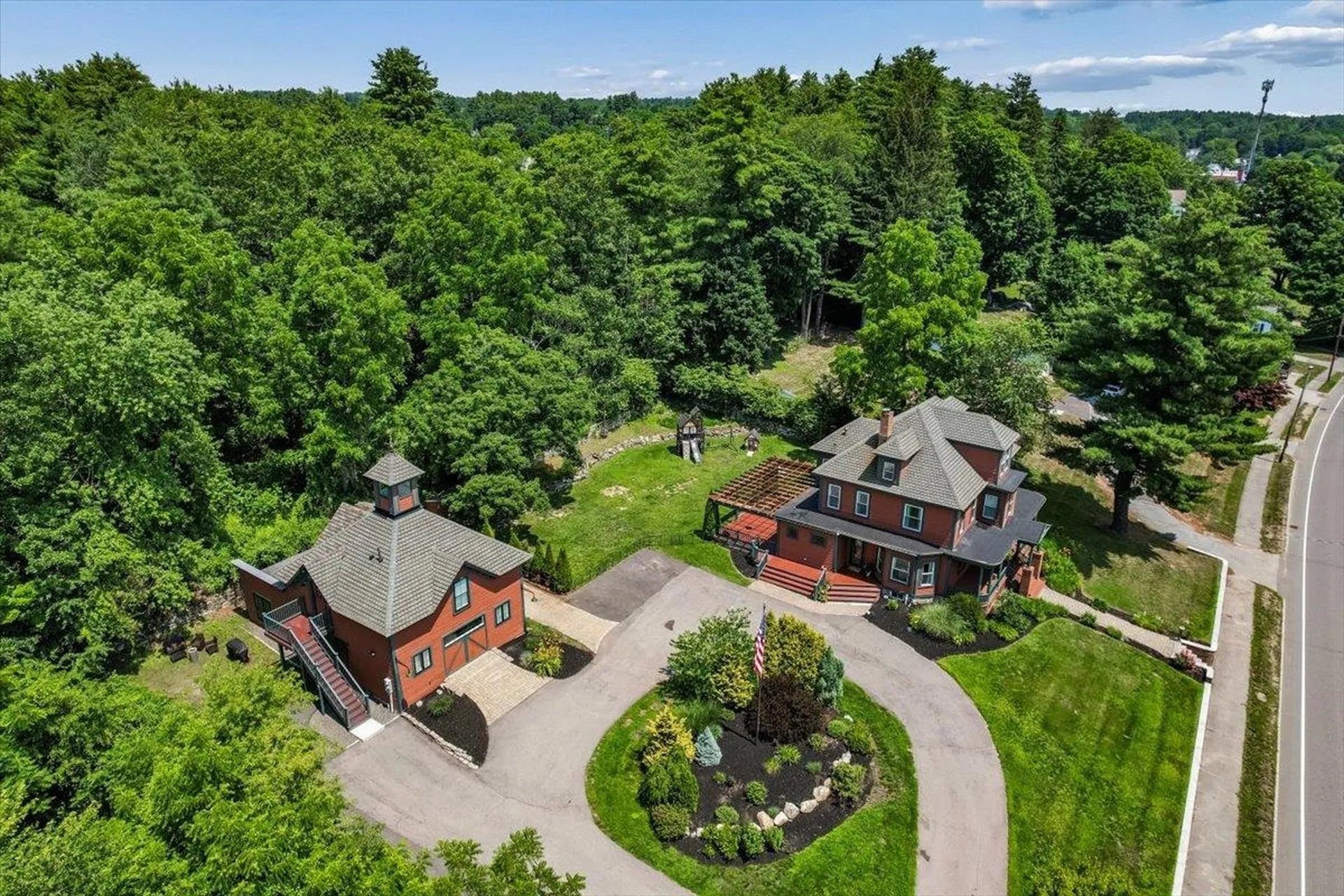 102 East Broadway Derry NH 03038