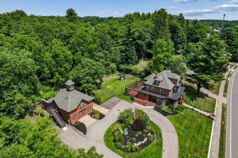 102 East Broadway Derry NH 03038