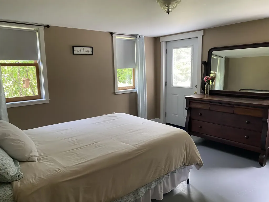 134 Hannah Road Sandwich NH 03259