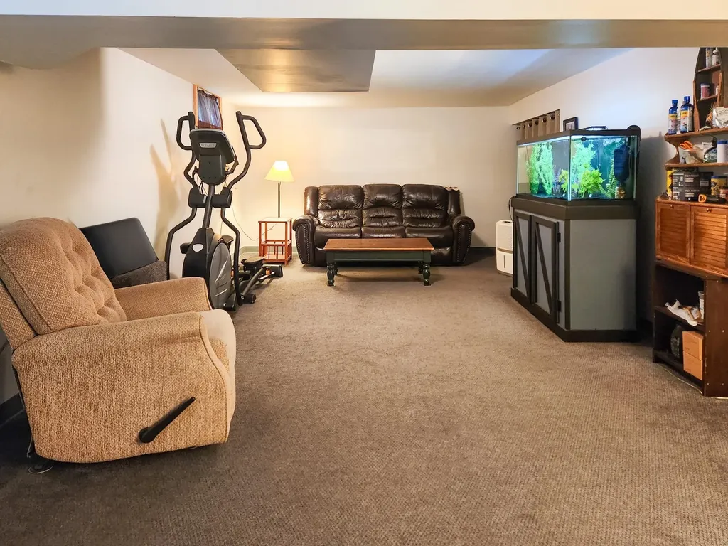37 Damon Avenue Nashua NH 03064