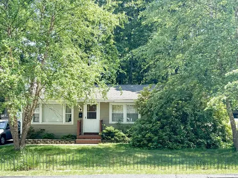 37 Damon Avenue Nashua NH 03064