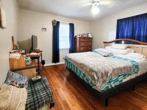 37 Damon Avenue Nashua NH 03064