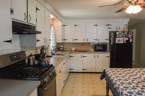 37 Damon Avenue Nashua NH 03064