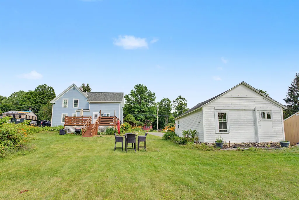 17 South Street Troy NH 03465
