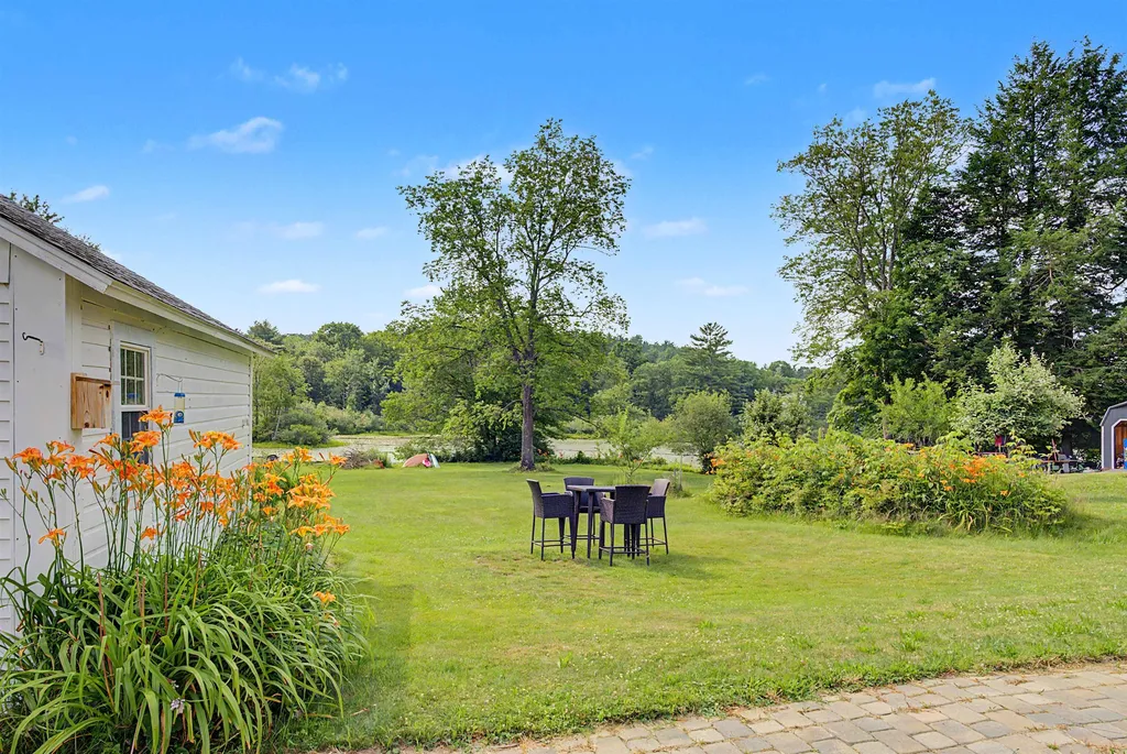 17 South Street Troy NH 03465