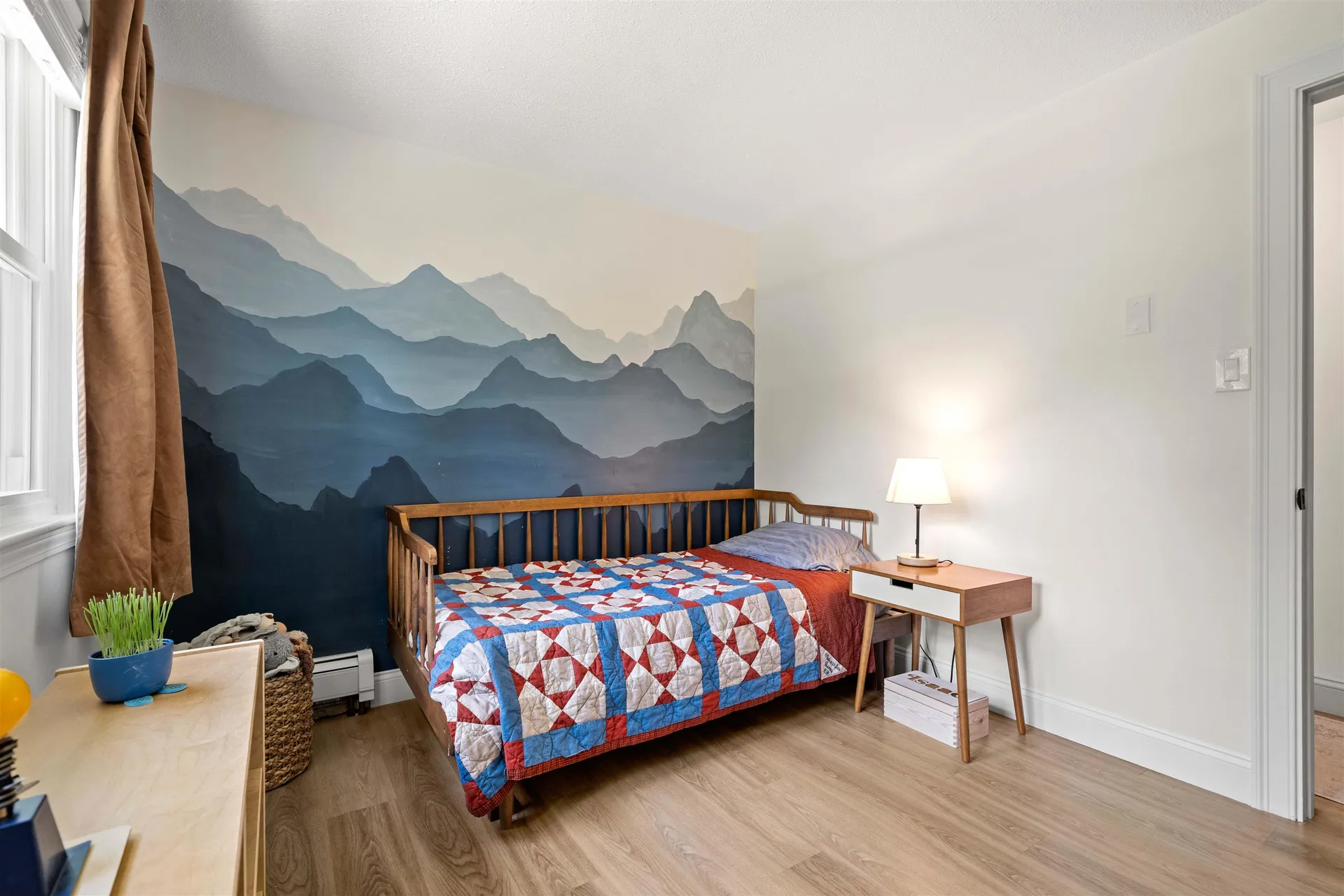 20 Hawkview Road Hudson NH 03051