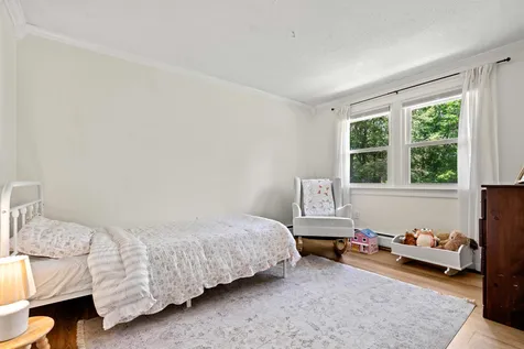 20 Hawkview Road Hudson NH 03051