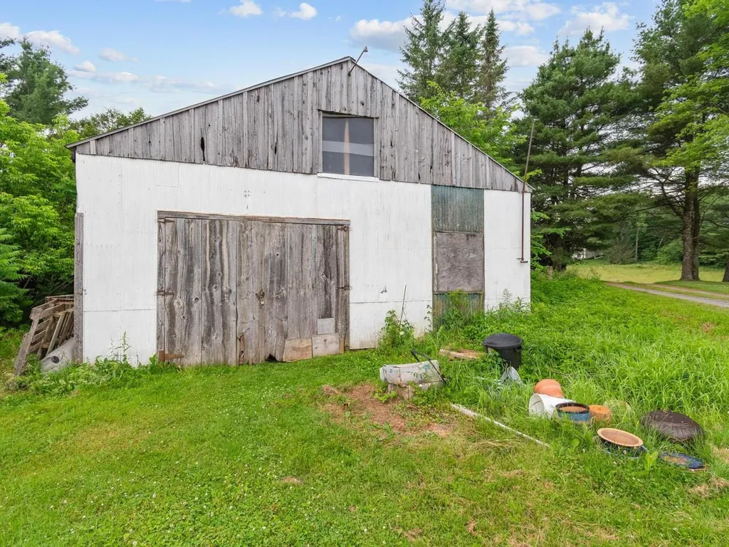 1621 Vt Route 128 Westford VT 05494