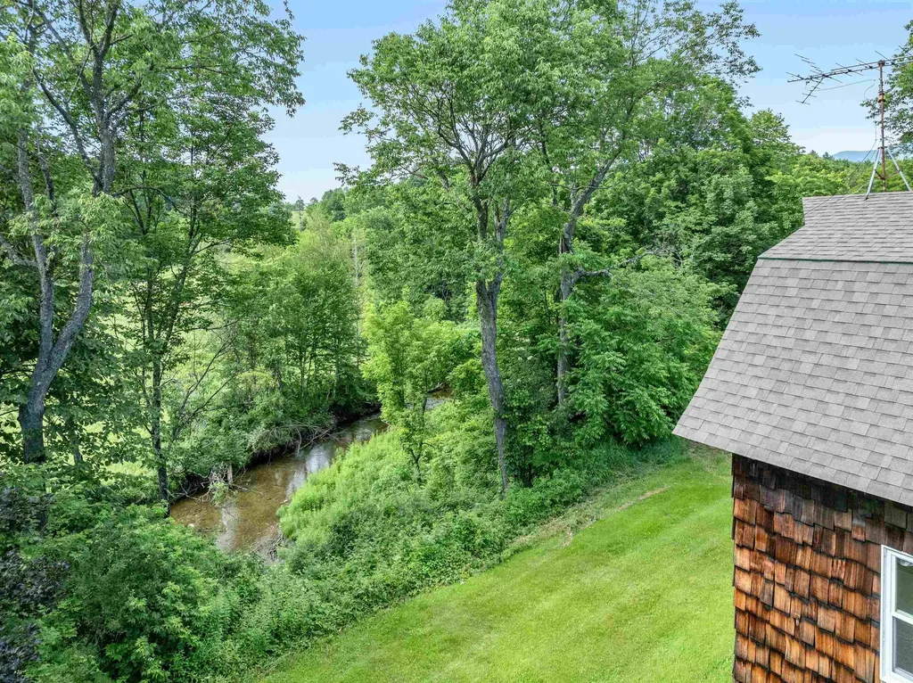 95 Thatcher Brook Road Waterbury VT 05677