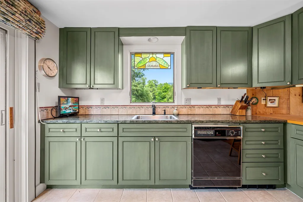 95 Thatcher Brook Road Waterbury VT 05677