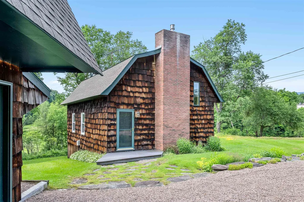 95 Thatcher Brook Road Waterbury VT 05677