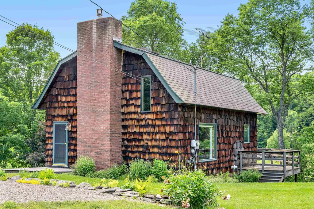 95 Thatcher Brook Road Waterbury VT 05677