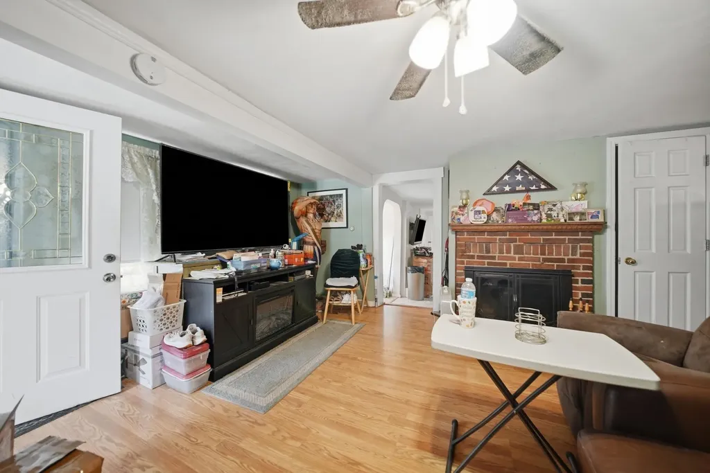 30 Harris Road Windham NH 03087