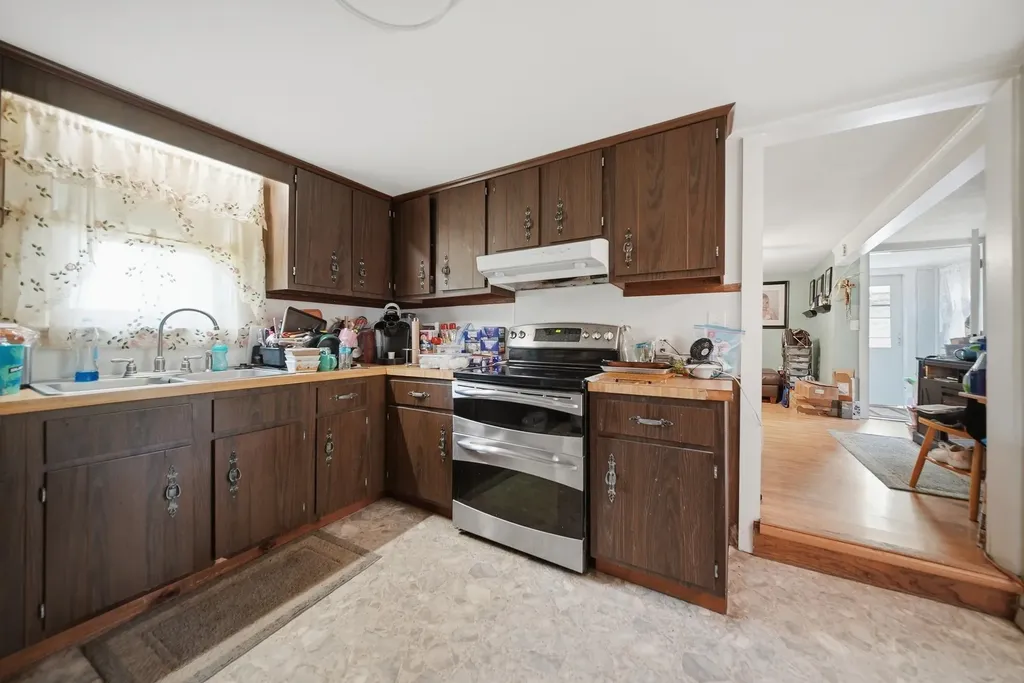 30 Harris Road Windham NH 03087