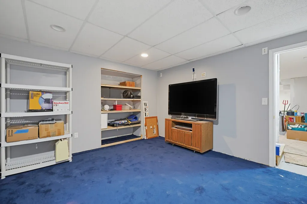 9 Stone Court Milford NH 03055