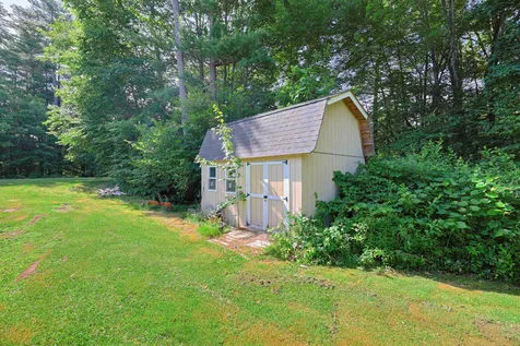9 Stone Court Milford NH 03055