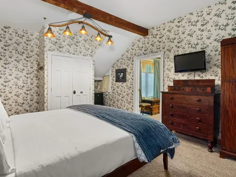 5347 Shelburne Road Shelburne VT 05482