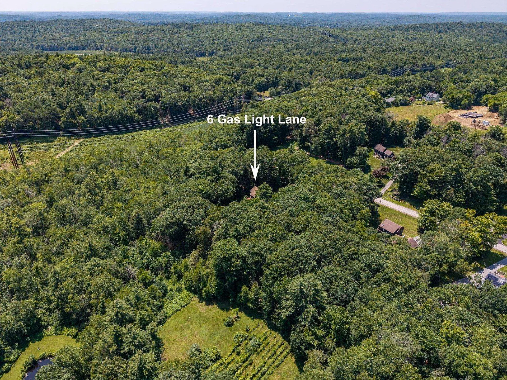 6 Gas Light Lane Kensington NH 03833