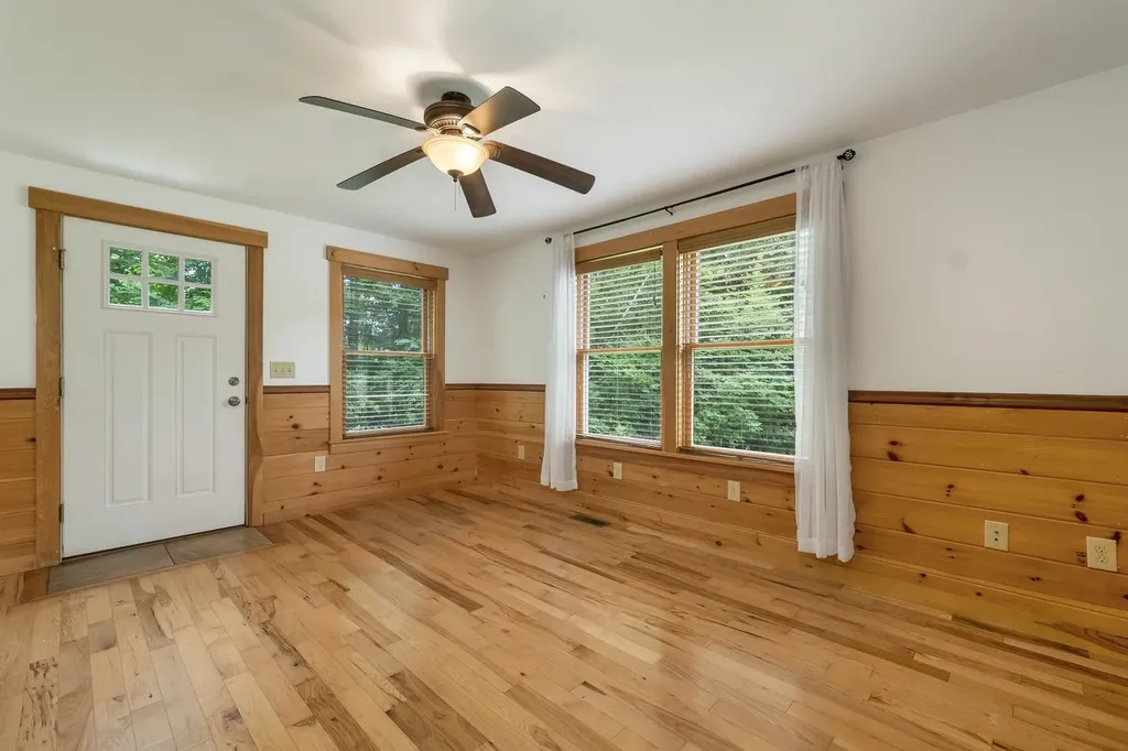 204 Evergreen Valley Road Milton NH 03851