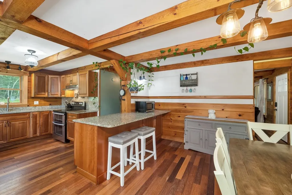 204 Evergreen Valley Road Milton NH 03851