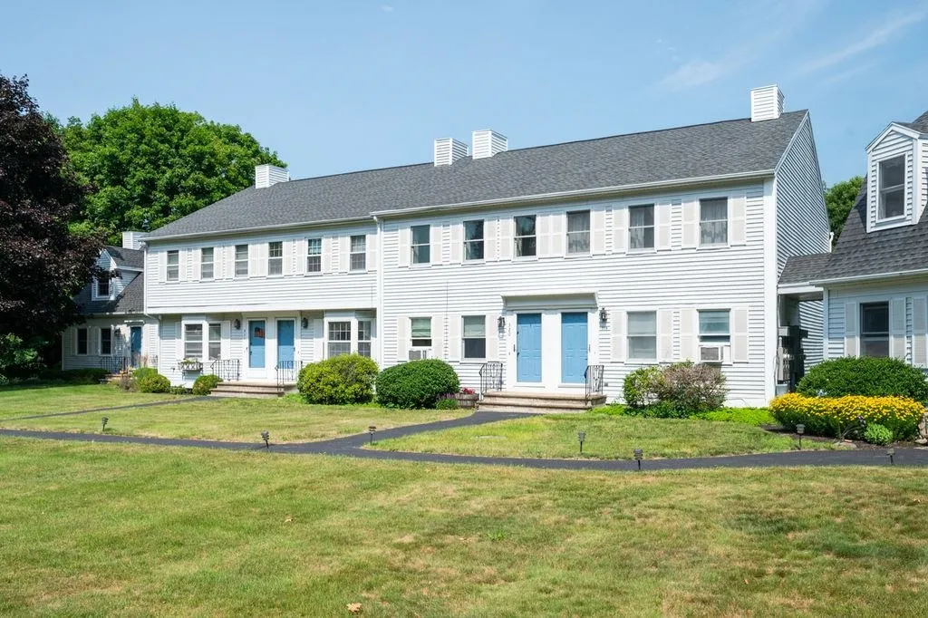 320 Portsmouth Avenue Greenland NH 03840
