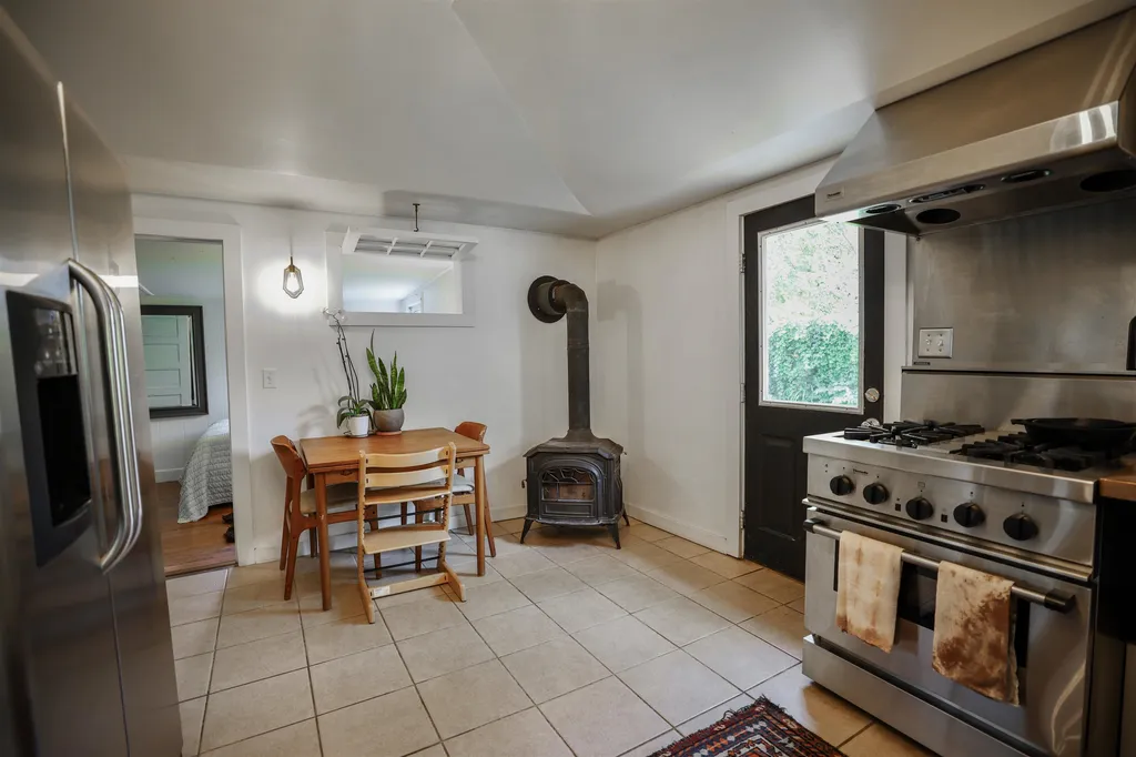 26 Rose Street Burlington VT 05401