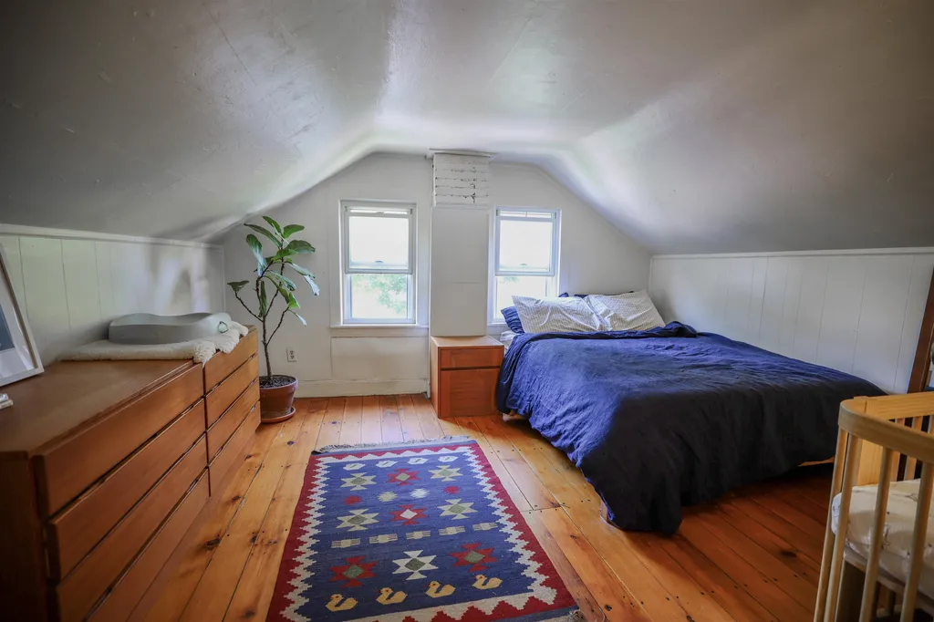 26 Rose Street Burlington VT 05401
