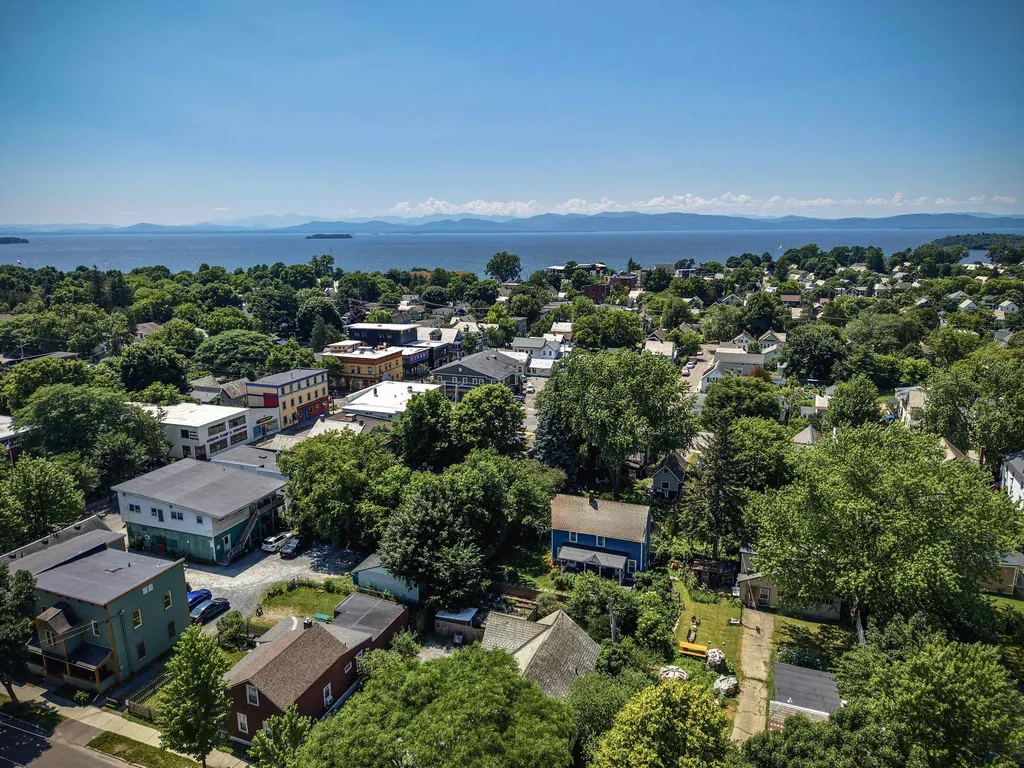 26 Rose Street Burlington VT 05401