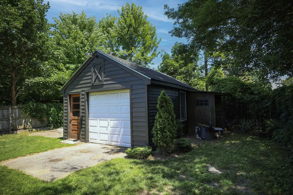 26 Rose Street Burlington VT 05401