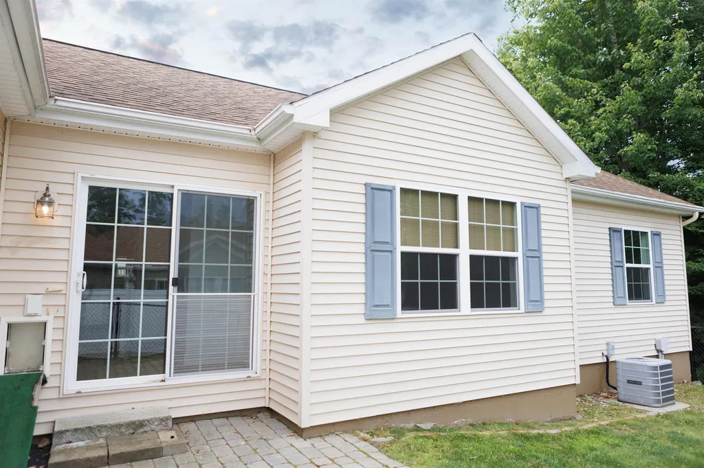 99 Sarasota Lane Laconia NH 03246