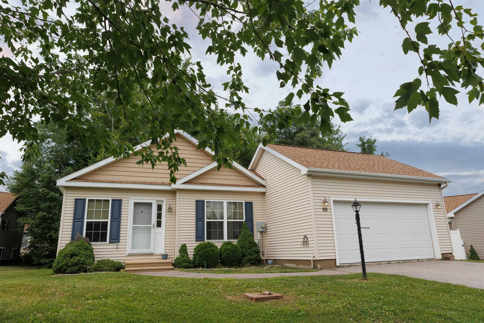 99 Sarasota Lane Laconia NH 03246